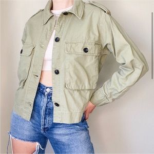 26- H&M Cropped Khaki Green Utility Jacket Button Front Patch Pockets